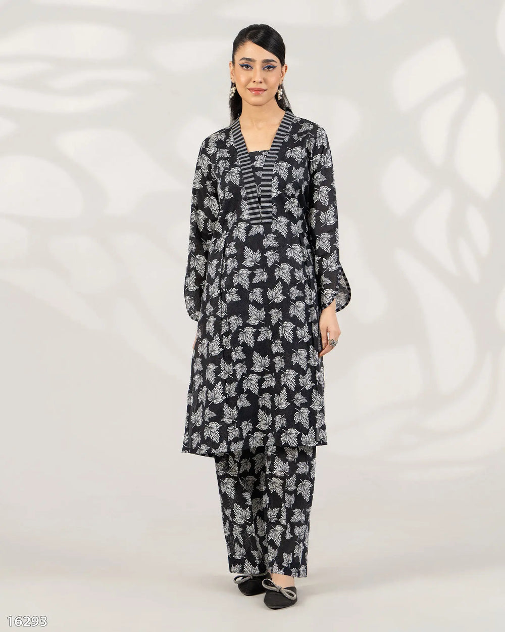 2 Piece Khaddar Suit Stitched | 16293-IG-KD - Sha Posh Textile