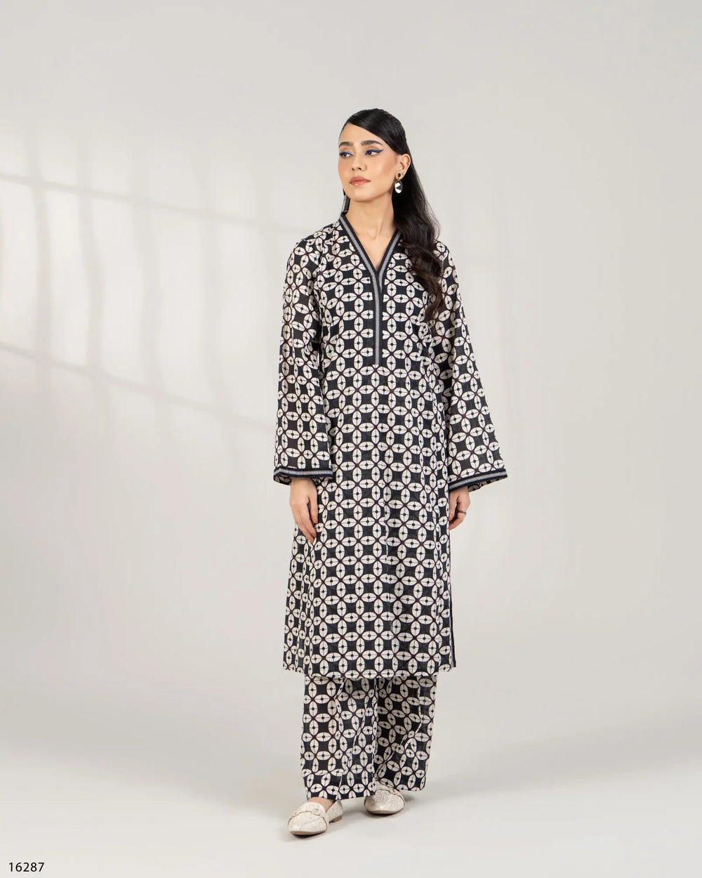 2 Piece Khaddar Suit | 16287-IG-KD Sha Posh Textile