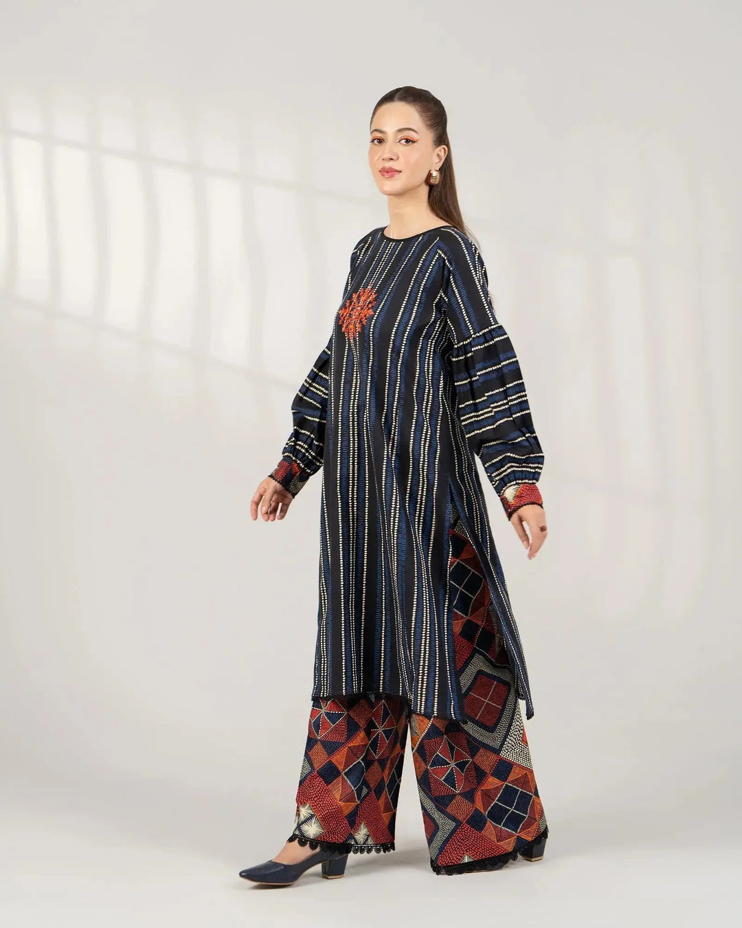 2 Piece - Printed Khaddar Suit Unstitched | UNFF-017 - Sha Posh Textile