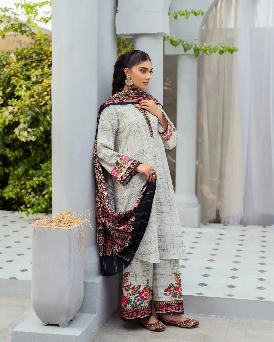 3 Piece - Printed Khaddar Suit Unstitched | UNFF015 - Sha Posh Textile