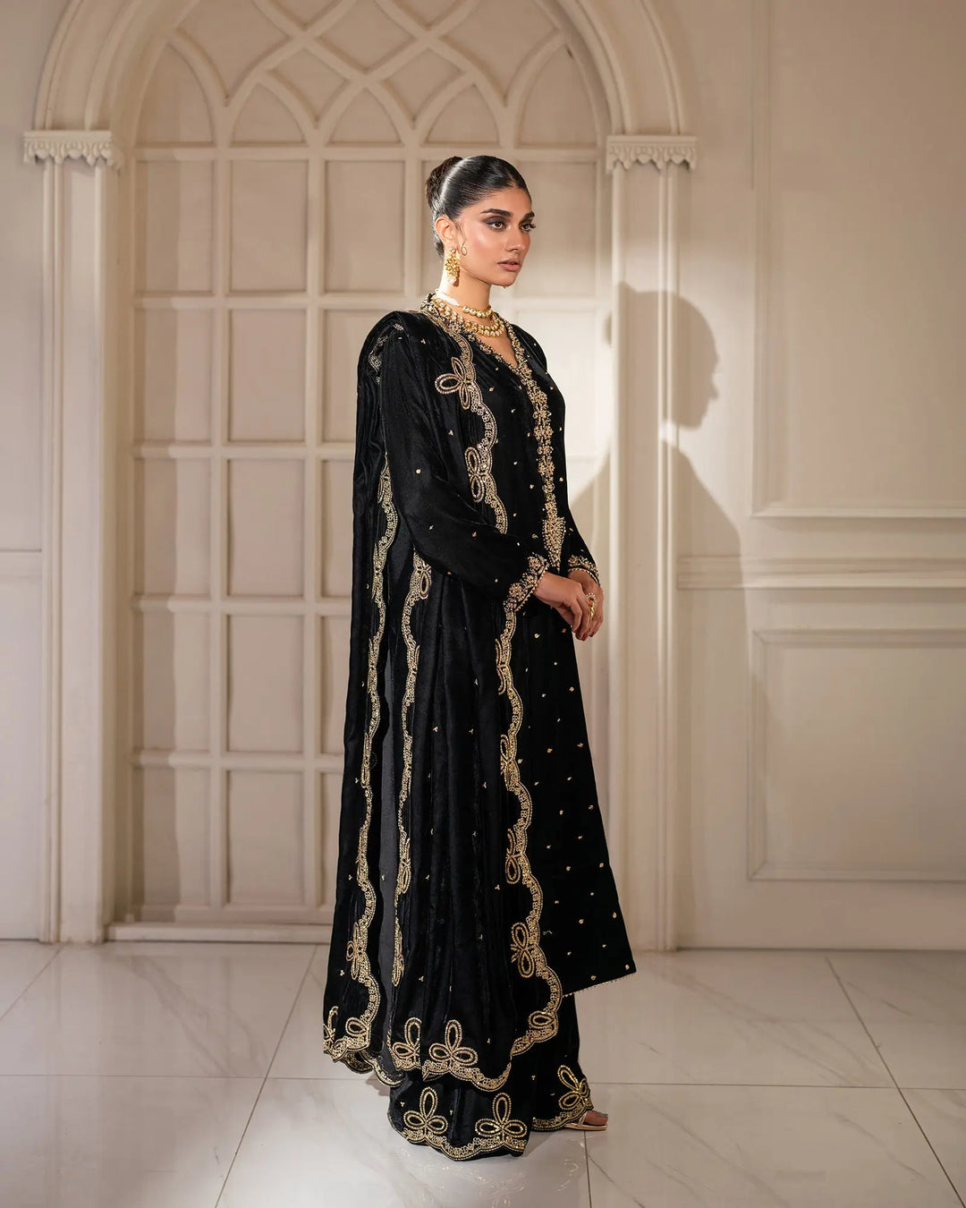 3 Piece Velvet Suit Stitched | 1133-ST-VLT - Sha Posh Textile