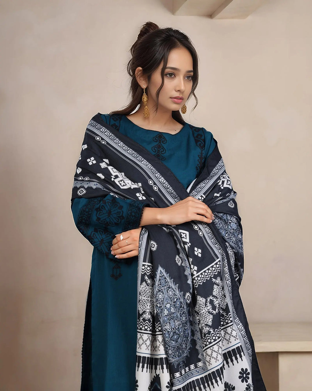 Cross Slub Khaddar 3PC | 16591 Sha Posh Textile