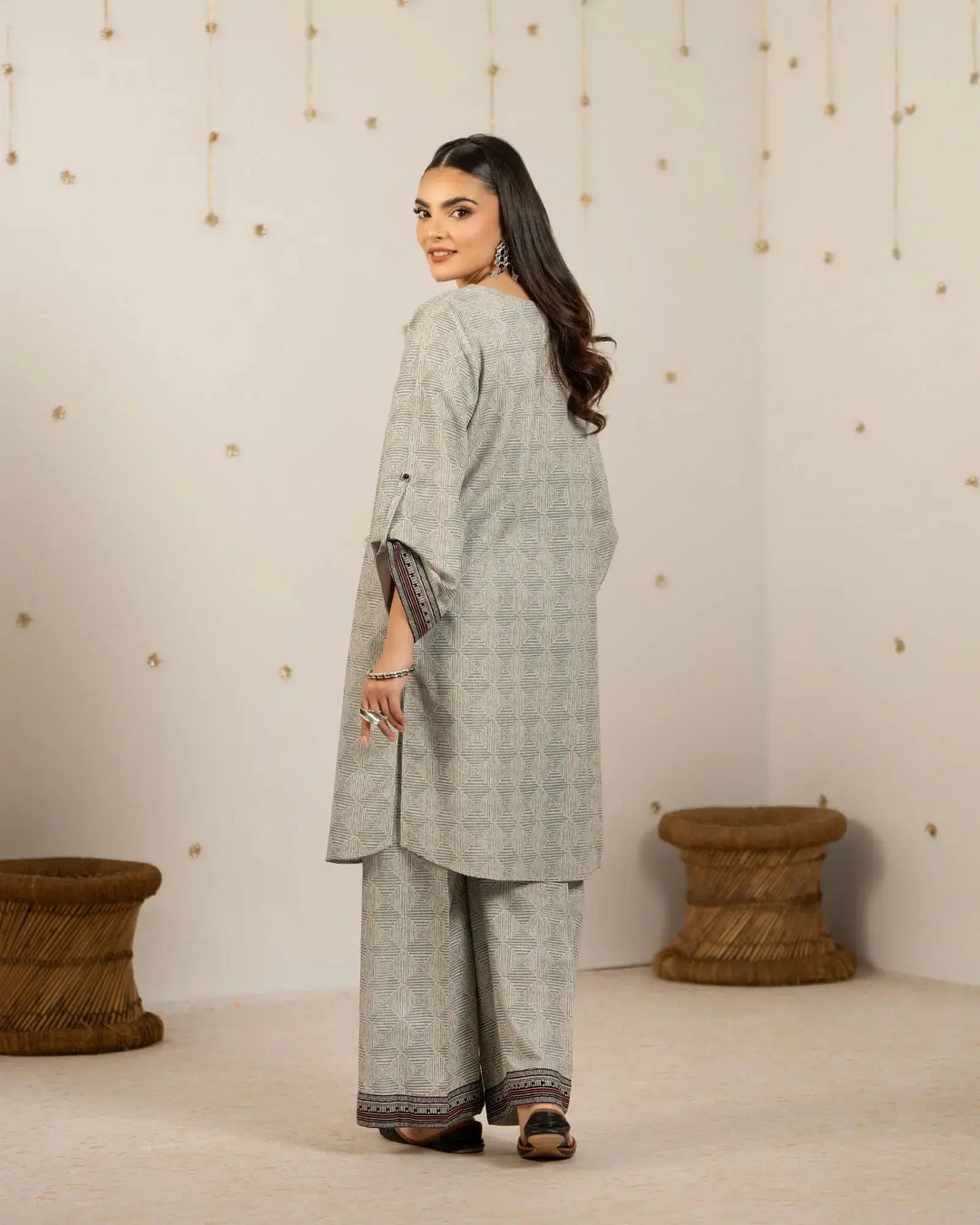 Khaddar 2PC | 16483 Sha Posh Textile