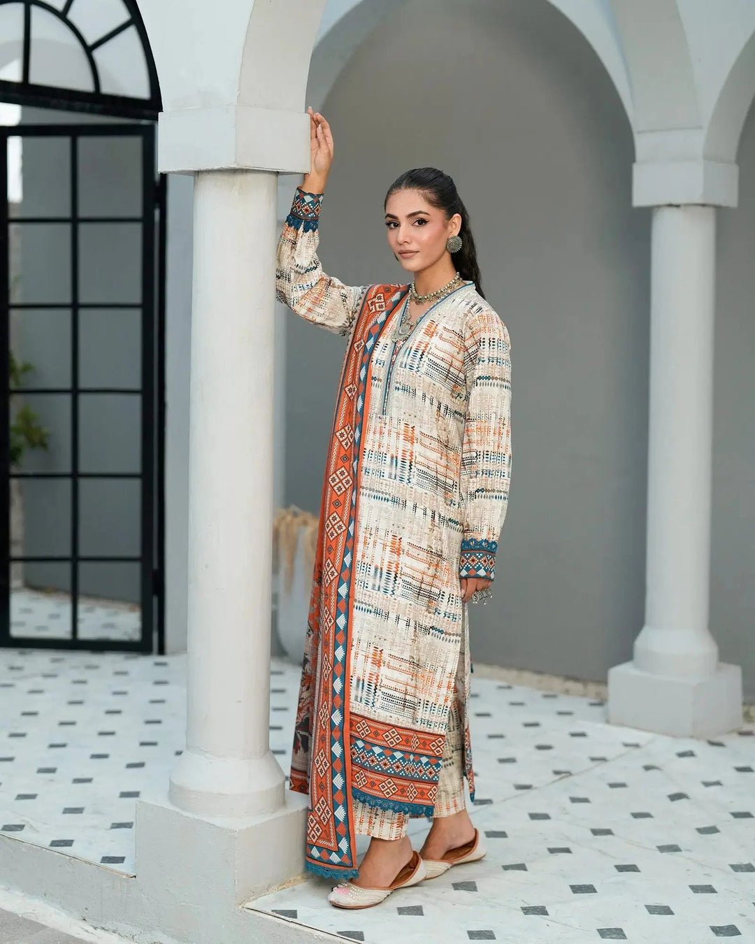3 Piece - Khaddar Printed Suit Unstitched | UNFF023 - Sha Posh Textile