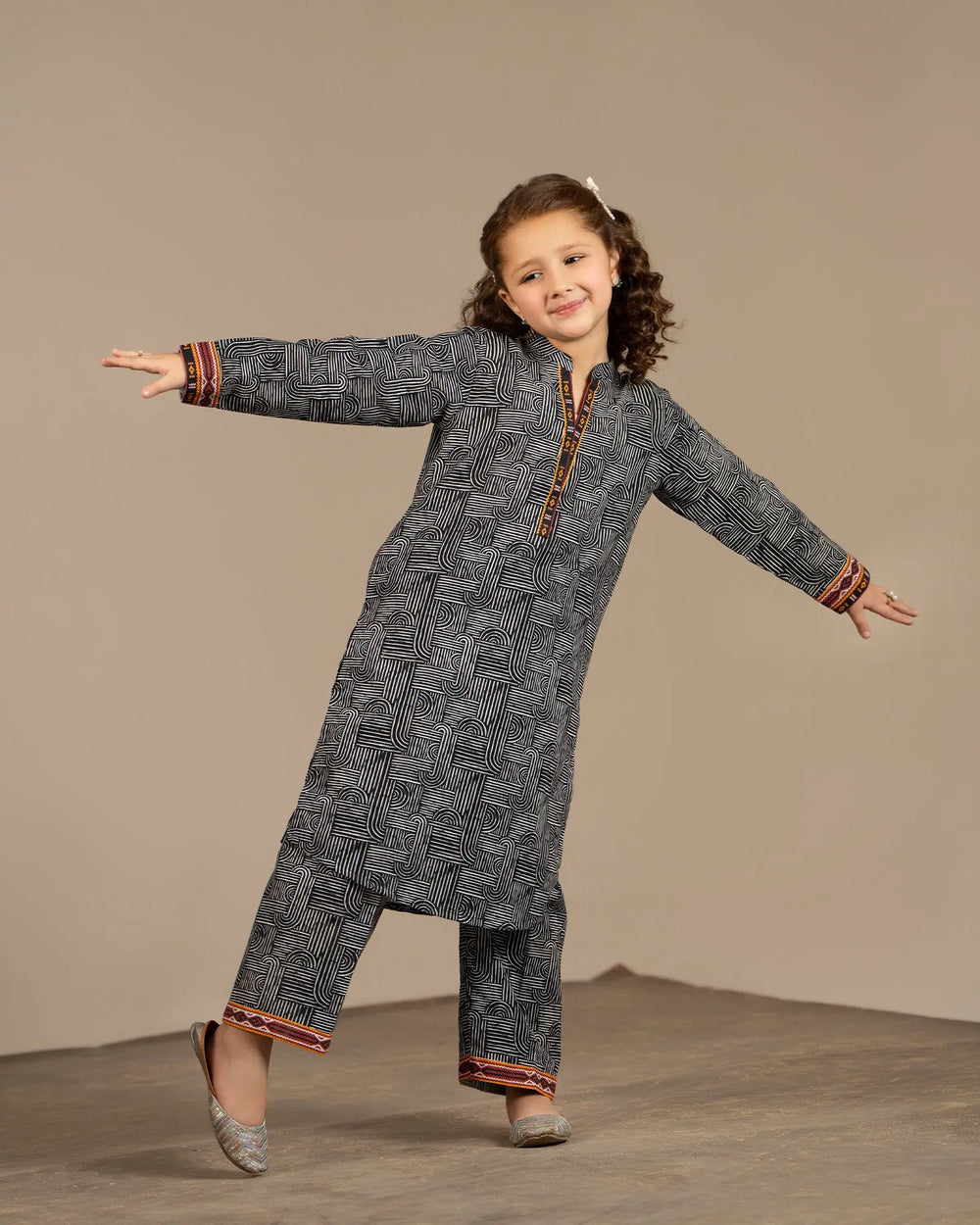 Kids Khaddar 2PC | 16469 Sha Posh Textile