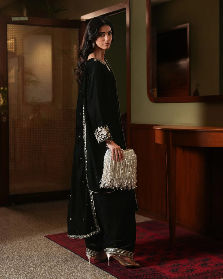 Women Velvet 3 Pcs | 1250