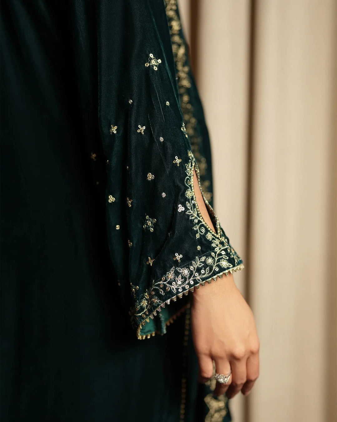 Women Velvet 3 Pcs | 1252