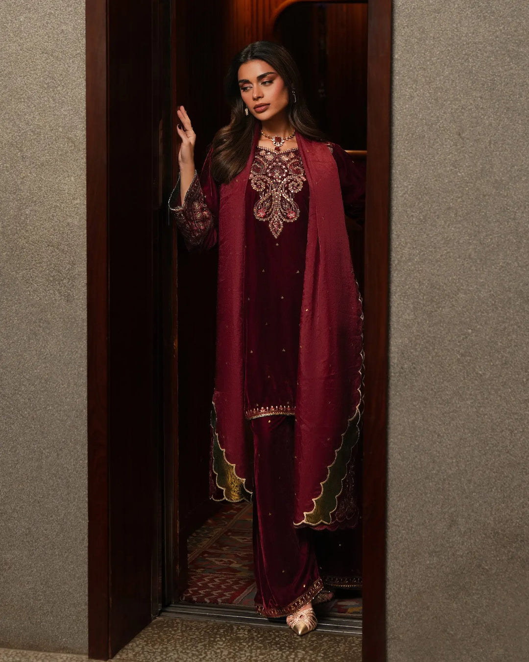 Women Velvet 3 Pcs | 1254